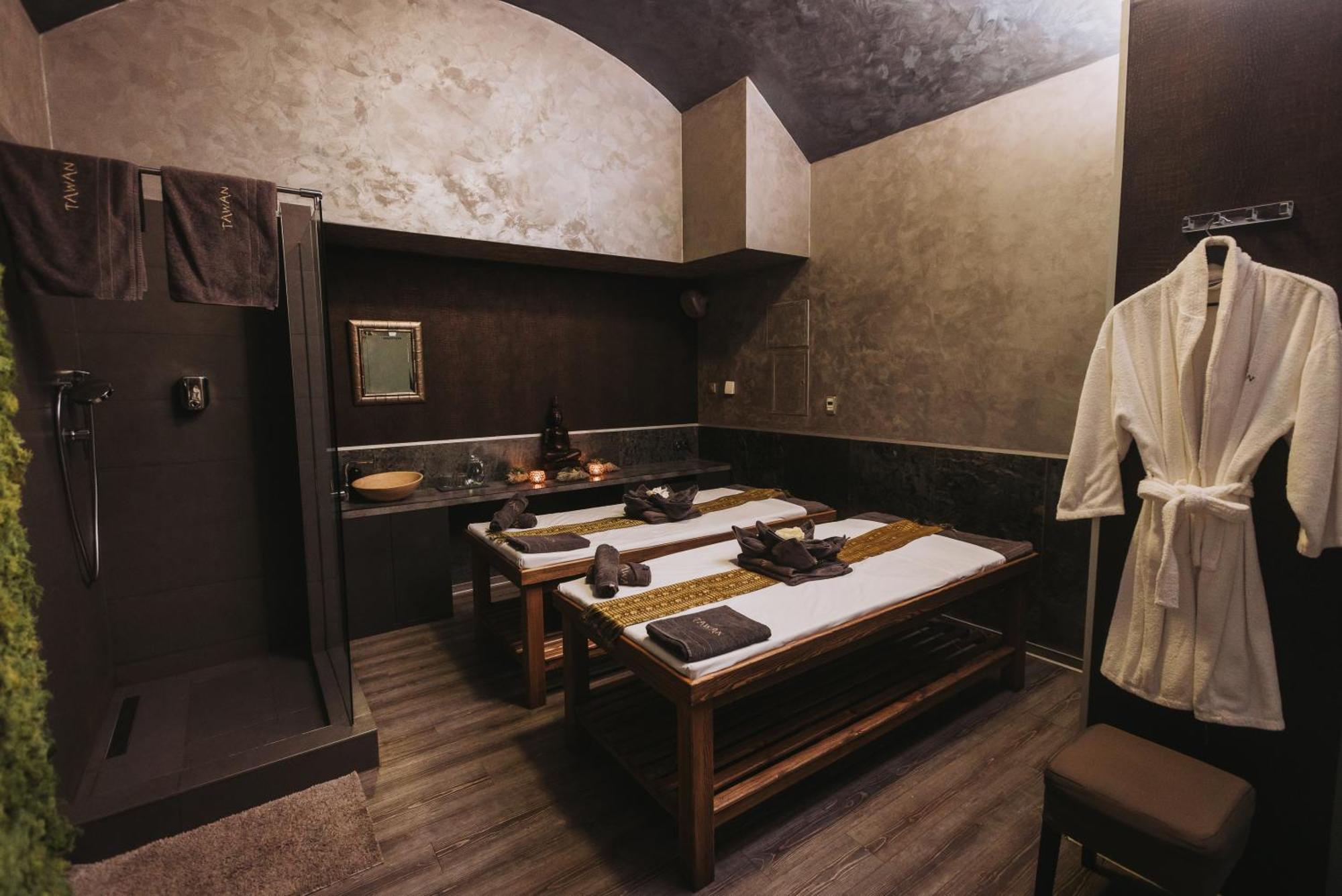 Hotel Grand Palace